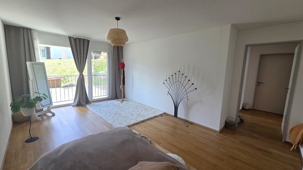 Grosszügige 5 ½-Zimmer-Terrassenwohnung mit schönstem Talblick auf der Sonnenseite 9