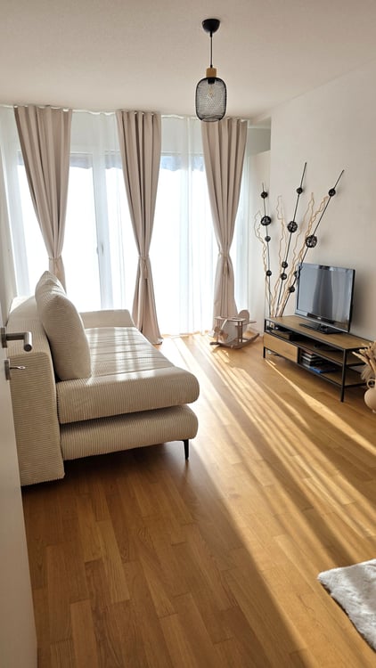 Grosszügige 5 ½-Zimmer-Terrassenwohnung mit schönstem Talblick auf der Sonnenseite 8