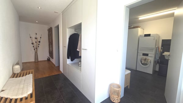 Grosszügige 5 ½-Zimmer-Terrassenwohnung mit schönstem Talblick auf der Sonnenseite 4