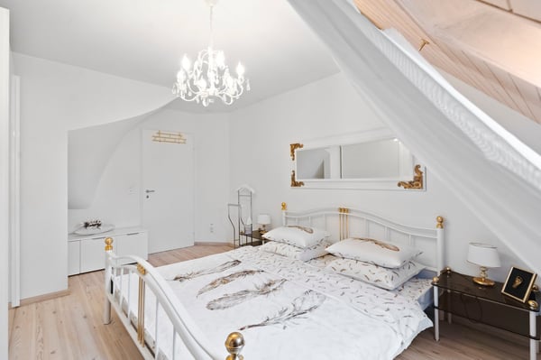 1 1/2 Zimmer Maisonette Wohnung inkl. 2 Tiefgaragenplätze 7