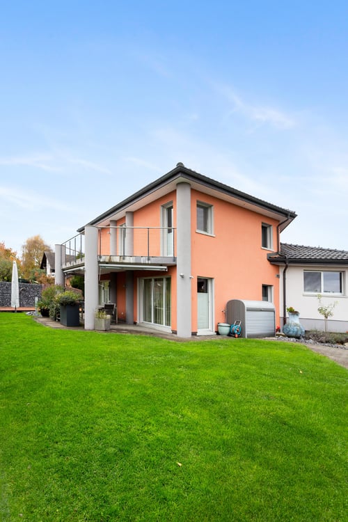 2.5 Zimmer Einfamilienhaus auf dem schönen Seerücken zwischen Pfyn und 7