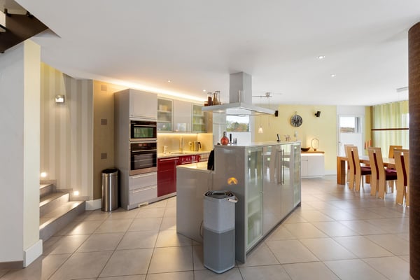 2.5 Zimmer Einfamilienhaus auf dem schönen Seerücken zwischen Pfyn und 1