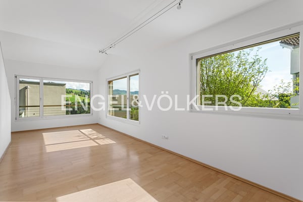Grosszügiges Zuhause an ruhiger Lage 8
