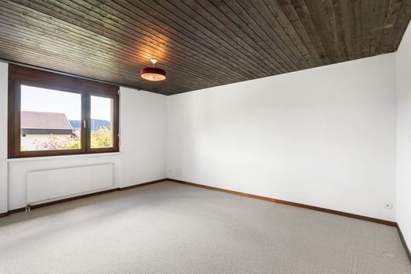 Familienfreundliches Zuhause mit grosszügigem Garten 6