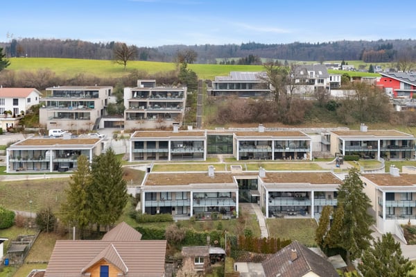 Panorama, Ruhe und Wohnqualität auf höchstem Niveau - Exklusive 5.5 Zi 6