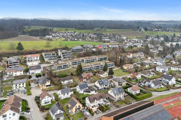 Panorama, Ruhe und Wohnqualität auf höchstem Niveau - Exklusive 5.5 Zi 5