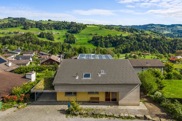 Grosszügiges Zuhause an ruhiger Lage in Eggersriet 2