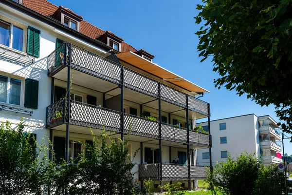 Charmante Dachwohnung mit Galerie in Baden 1