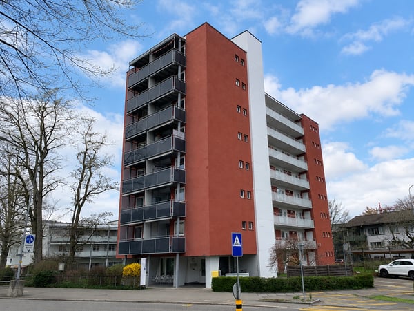Ü60 Alterswohnungen: Zentrale Lage in Wettingen 8