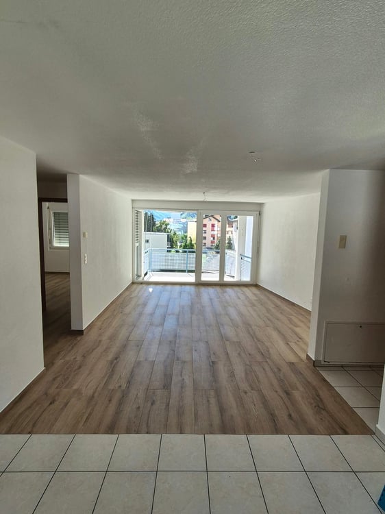 Helle 1-Zimmer-Wohnung mit Balkon und schöner Aussicht in Visp 3