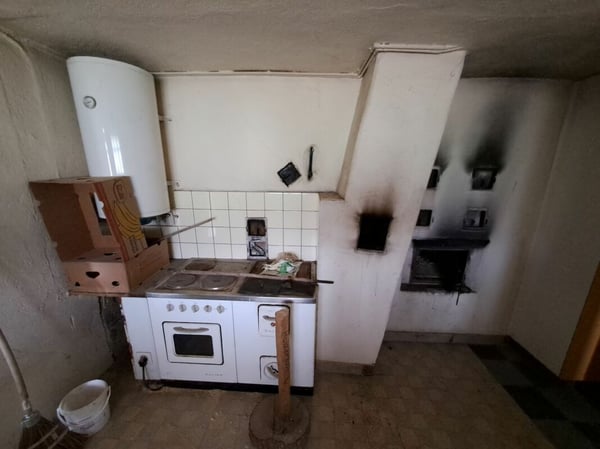 Altes Bauernhaus mit grosser Parzelle 8