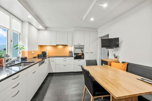 2-Familienhaus in Suhr mit grossem Potenzial 1