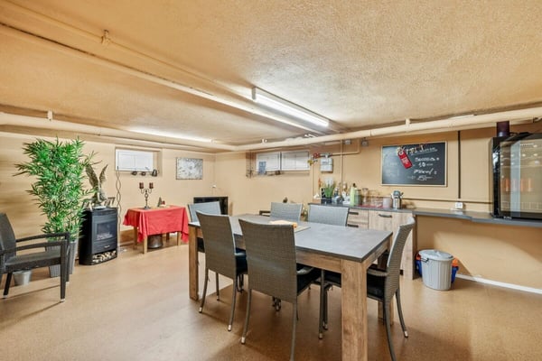 2-Familienhaus in Suhr mit grossem Potenzial 16