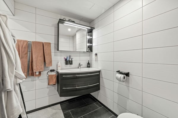 2-Familienhaus in Suhr mit grossem Potenzial 12