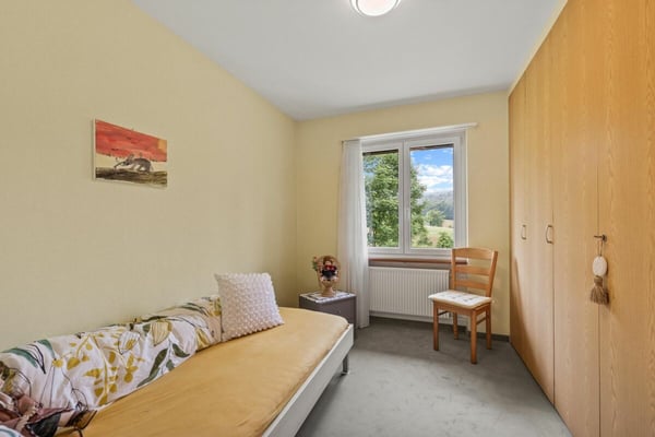 Charmates Reiheneinfamilienhaus mit Garten, Werkstatt, Garage und viel Potenzial 9