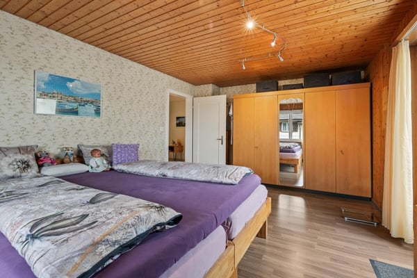 Charmates Reiheneinfamilienhaus mit Garten, Werkstatt, Garage und viel Potenzial 11