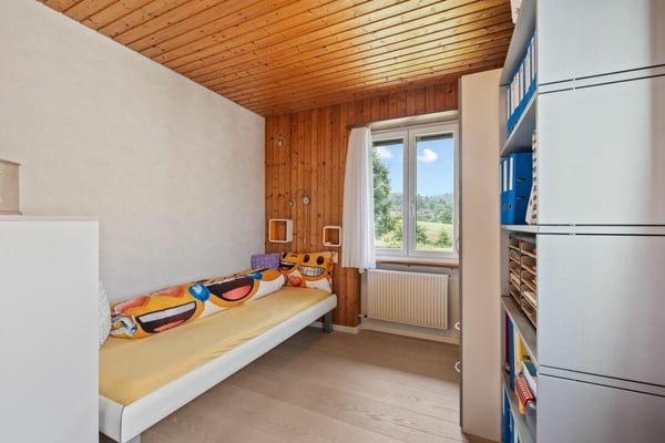 Charmates Reiheneinfamilienhaus mit Garten, Werkstatt, Garage und viel Potenzial 10