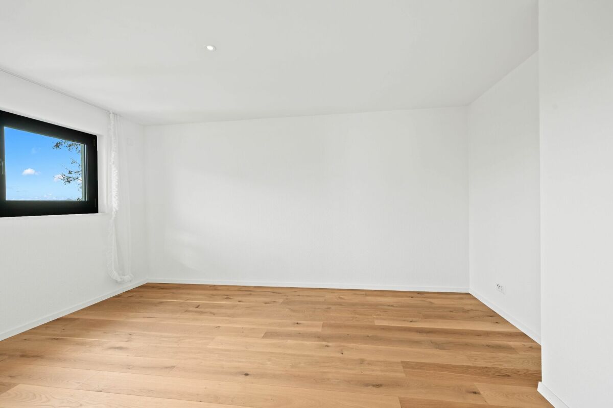 Moderne und lichtdurchflutete 3.5-Zimmer-Wohnung (Baujahr 2018)