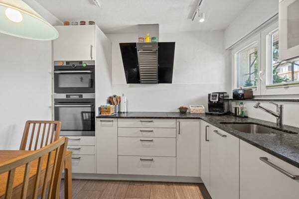 Gepflegtes Zweifamilienhaus mit Charme, Rendite und Freiheit 3