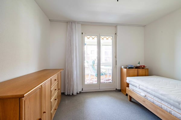 Grosszügige 4.5-Zimmer-Wohnung - ruhig, hell und mit Blick ins Grüne. 19