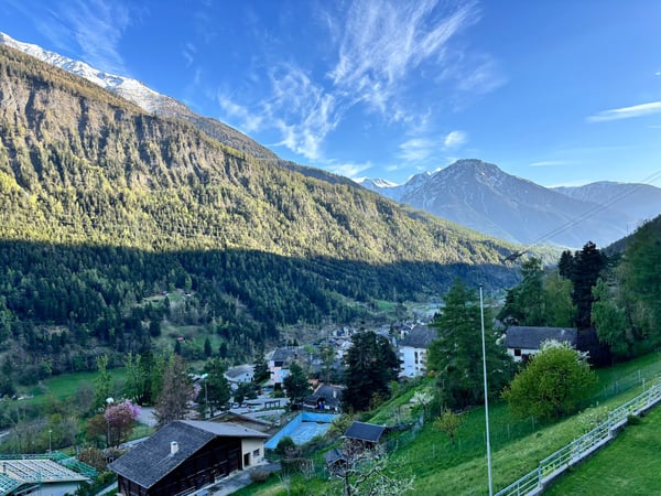 Modernes Studio mit Balkon – Ideal für Ferien & Investment 1