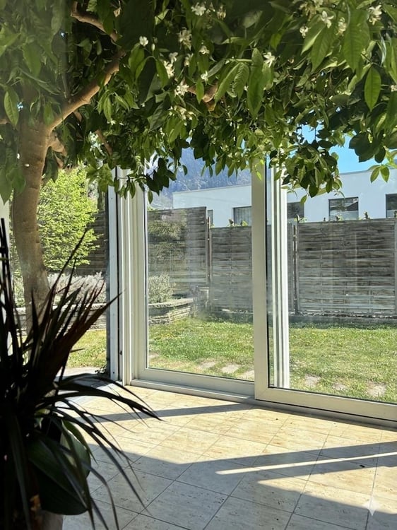 Villa d’exception avec garage, atelier, jardin paysager et jardin d’hiver 2