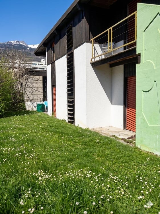 Villa d’exception avec garage, atelier, jardin paysager et jardin d’hiver 8
