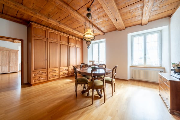 Sie suchen eine besondere Liegenschaft mit viel Charme? 7