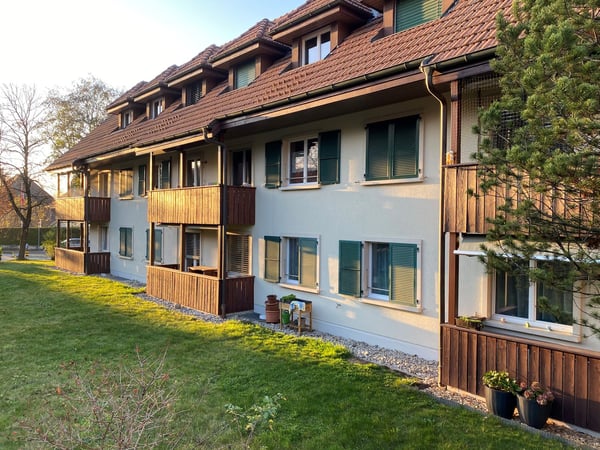 Helle Genossenschaftswohnung/ Appartement lumineux dans une coopérative 1