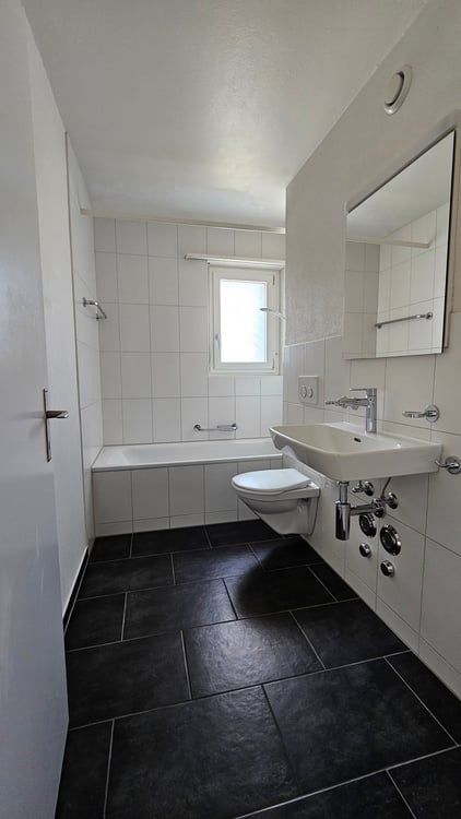 Ihr neues Zuhause: Grosszügige 4.5-Zimmer-Wohnung 4