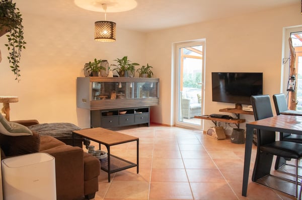 RESERVIERT - Charmantes 1.5-Zimmer-Doppeleinfamilienhaus in ruhiger Lage in Schöftland 2