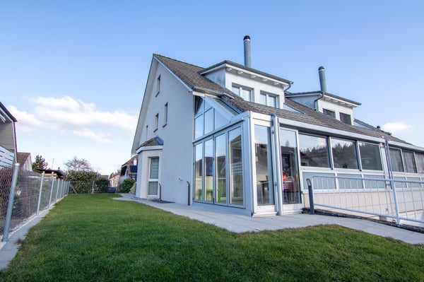 1.5-Zimmer-Doppeleinfamilienhaus in Rothrist 1