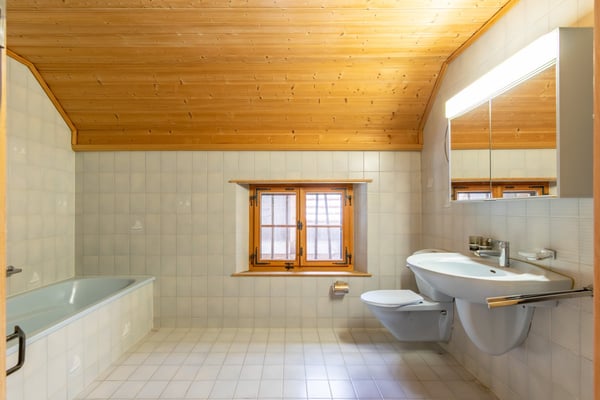 Charmantes 7.5-Zimmer-Einfamilienhaus mit Sauna und Garage in Brittnau 13