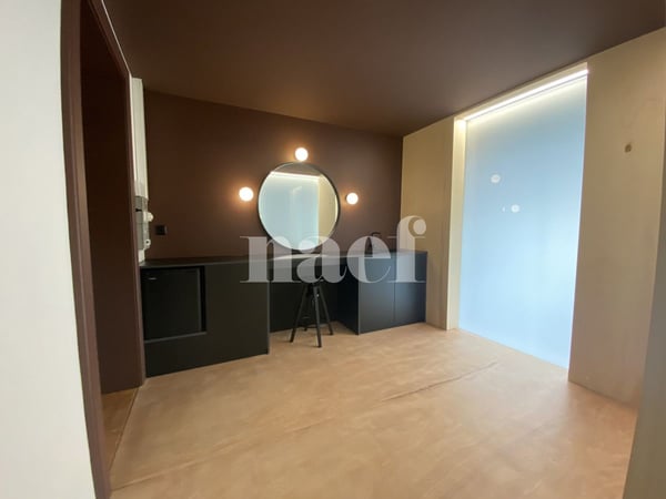 Salle de spectacle au rez-de-chaussée 7