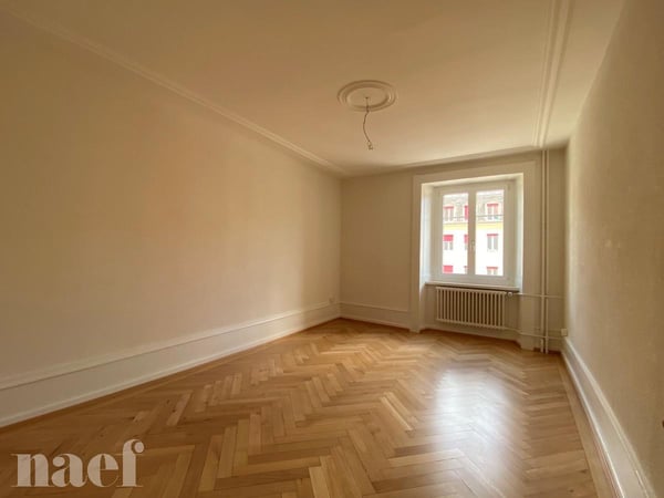 1 pièces au 2e étage proche du centre-ville 5