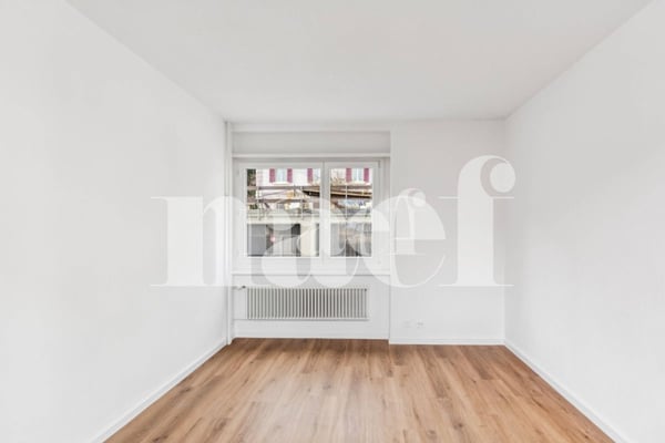 Bel appartement de 1 pièces entièrement rénové avec balcon au rez 5