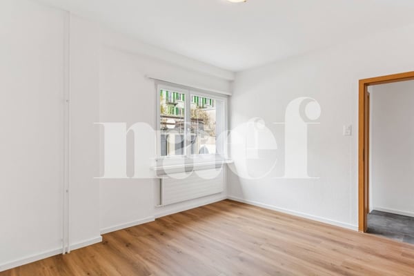 Bel appartement de 1 pièces entièrement rénové avec balcon au rez 4