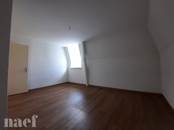 Bel appartement de 1.5 pièces au 4ème étage avec ascenseur 4