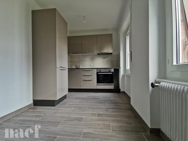 2.5 pièces rénové en 2021 proche de toutes commodités 3