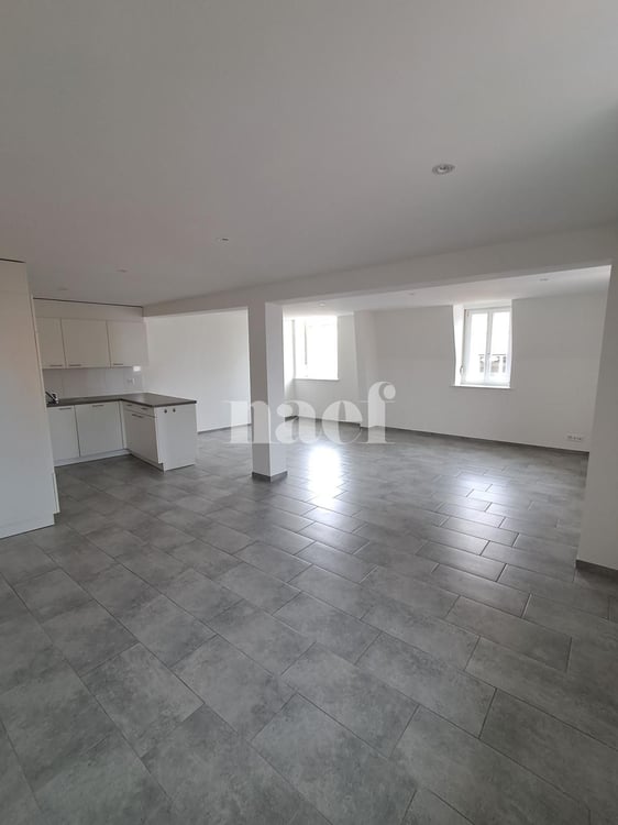 Bel appartement de 1.5 pièces au 4ème étage avec ascenseur 3