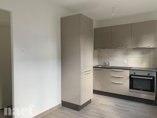 Bel appartement rénové de 2.5 pièces 2