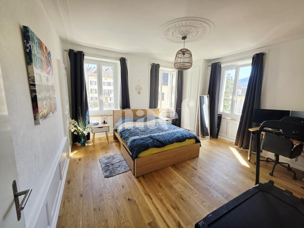 Appartement de 4 pièces rénové récemment avec balcon et véranda 3