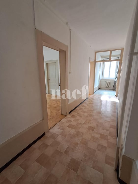 1er loyer net offert - Appartement de 3 pièces proche de la place du marché 10