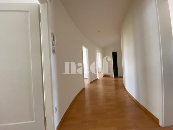 Appartement de 4 pièces au 1er étage 7