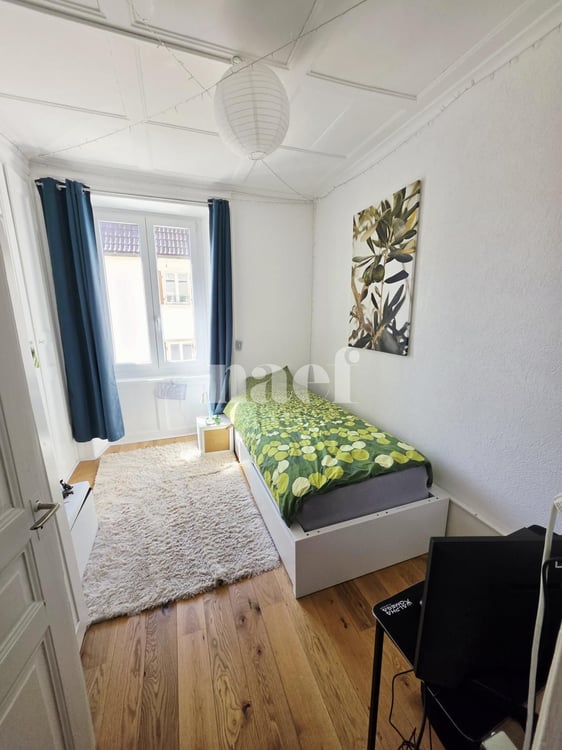 Appartement de 3 pièces rénové récemment avec balcon et véranda 4
