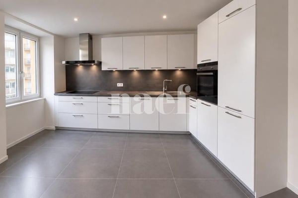 Appartement de 3 pièces au 1er étage 1