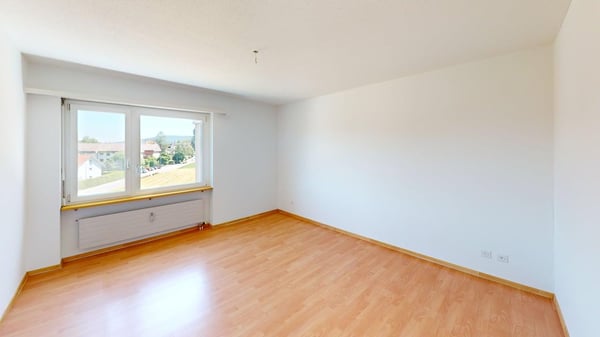 Gepflegte, praktische 3.5-Zimmer - Wohnung inkl. Einstellhallenplatz 8