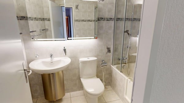 Gepflegte, praktische 3.5-Zimmer - Wohnung inkl. Einstellhallenplatz 10