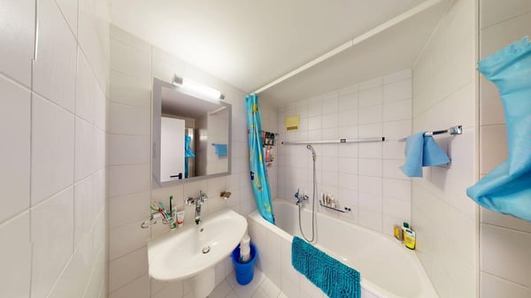 Geräumige, 5.5-Zimmer Gartenwohnung inkl. Einstellhallenplatz und Bastelraum 10