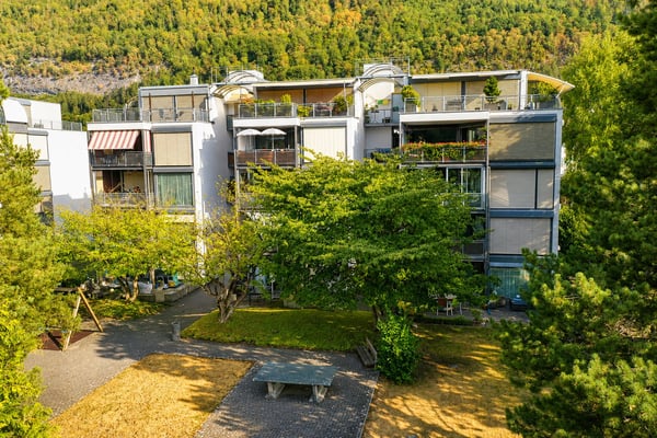 Geräumige, 5.5-Zimmer Gartenwohnung inkl. Einstellhallenplatz und Bastelraum 1